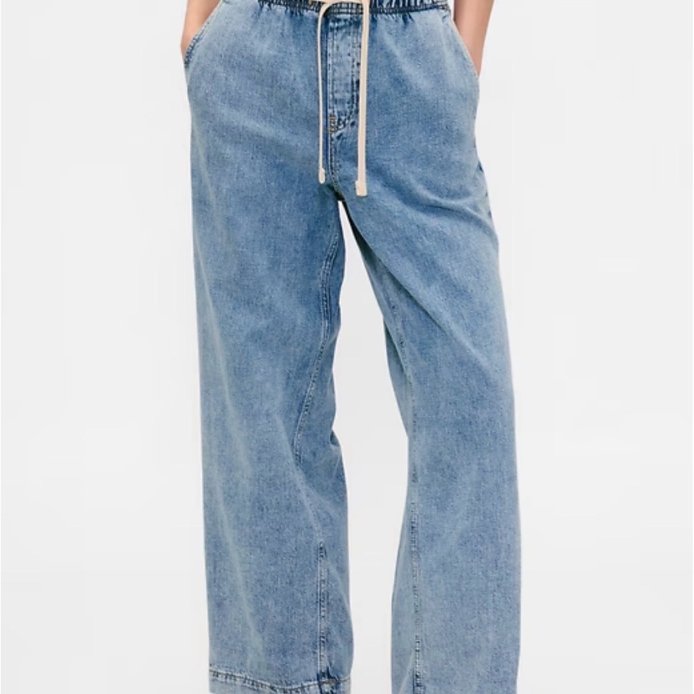 Gap High Rise Pull-On Wide-Leg Jeans